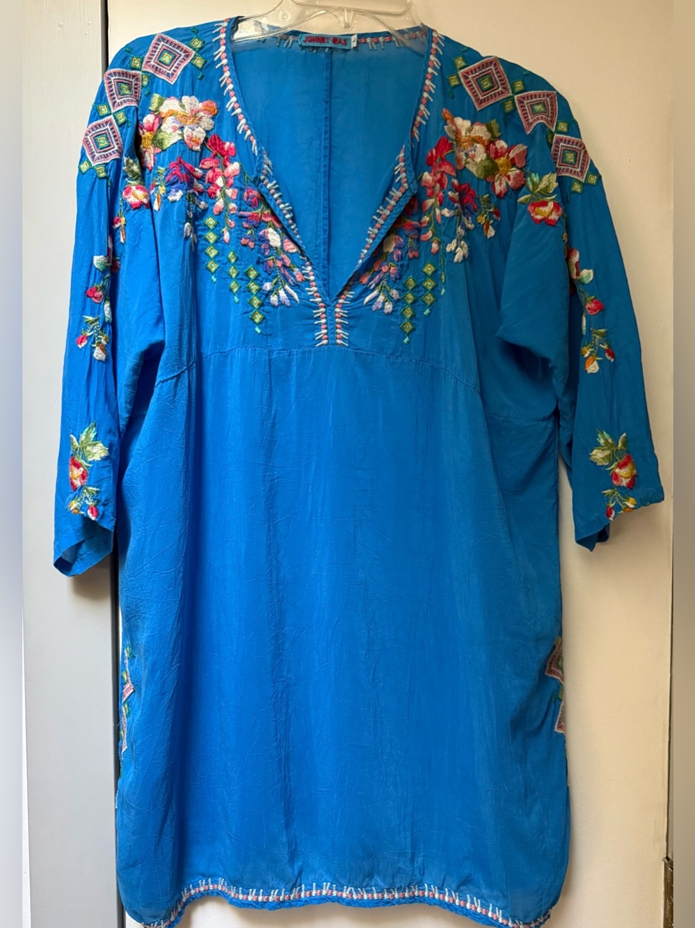 Johnny Was Embroidered V-Neck Women's Top - Blue